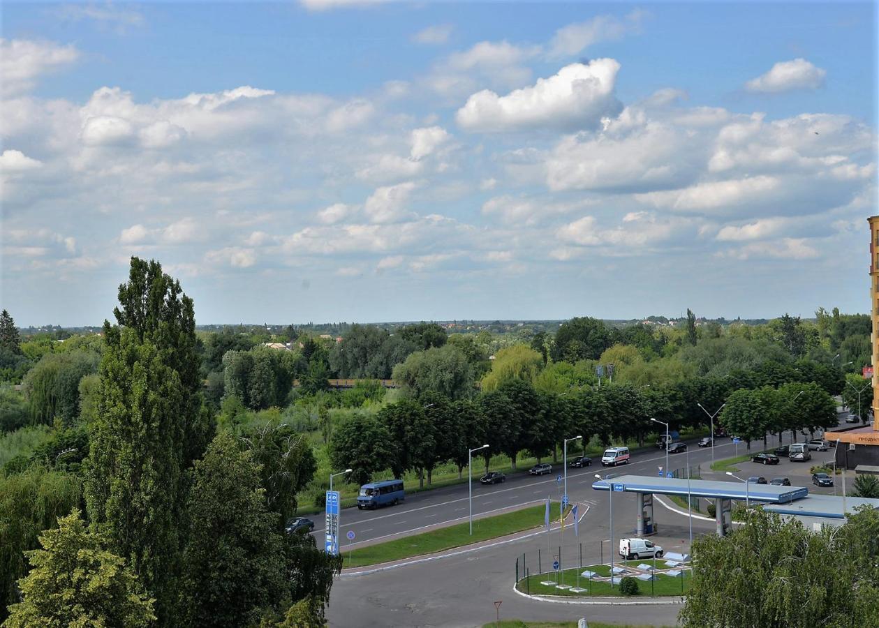 Луцьк Готель Світязь Lutsʼk Exterior foto