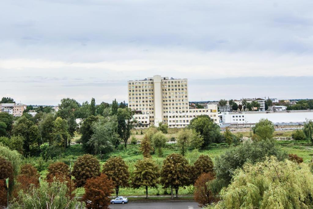 Луцьк Готель Світязь Lutsʼk Exterior foto